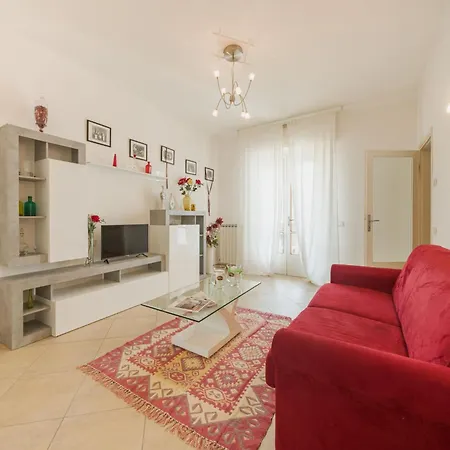 La Conchiglia By Interhome * Viareggio