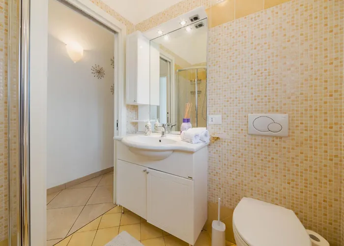 La Conchiglia By Interhome Viareggio